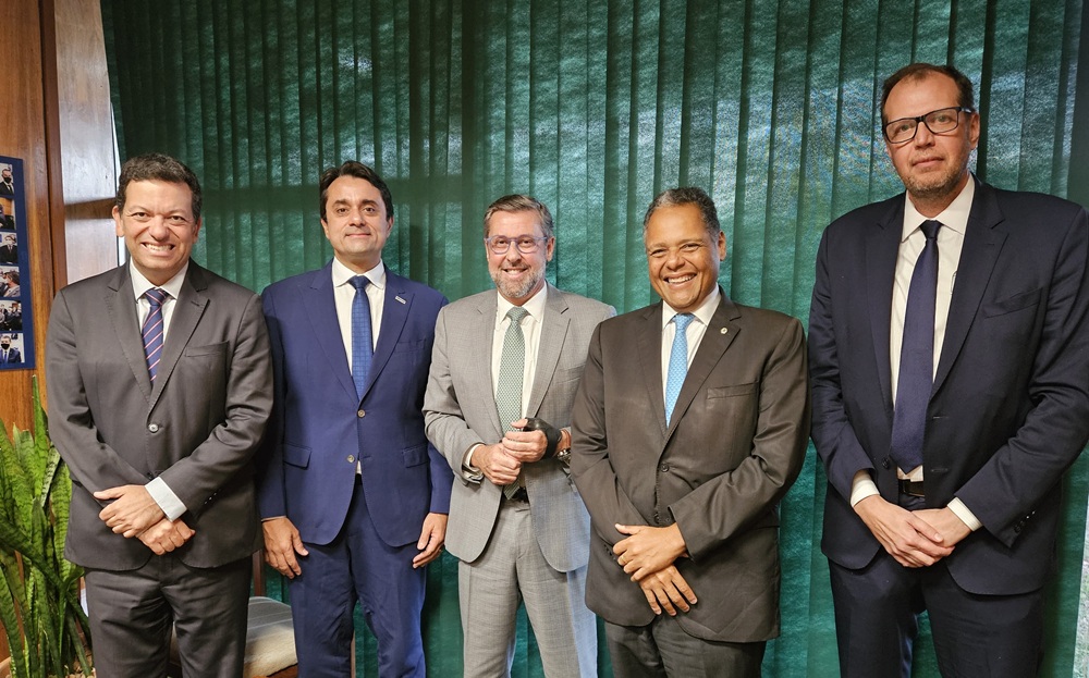 CONAMP dialoga com parlamentares sobre os vetos ao reconhecimento da atividade de risco